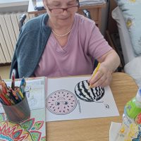 21_Rozvoj jemnej motoriky rúk – papierový melón_2507