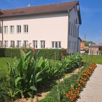 1_Naša rozkvitnutá záhrada_2508