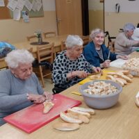 8_Krájanie rožkov_2601