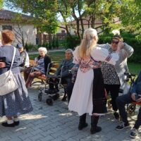 4_Stavanie MÁJKY s FS Bukovec_tanec spev a dobrá nálada_2604